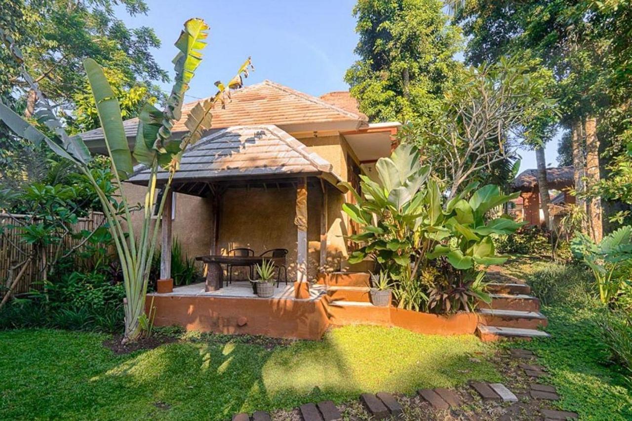 Shanti Toya Ashram Mambat Zewnętrze zdjęcie