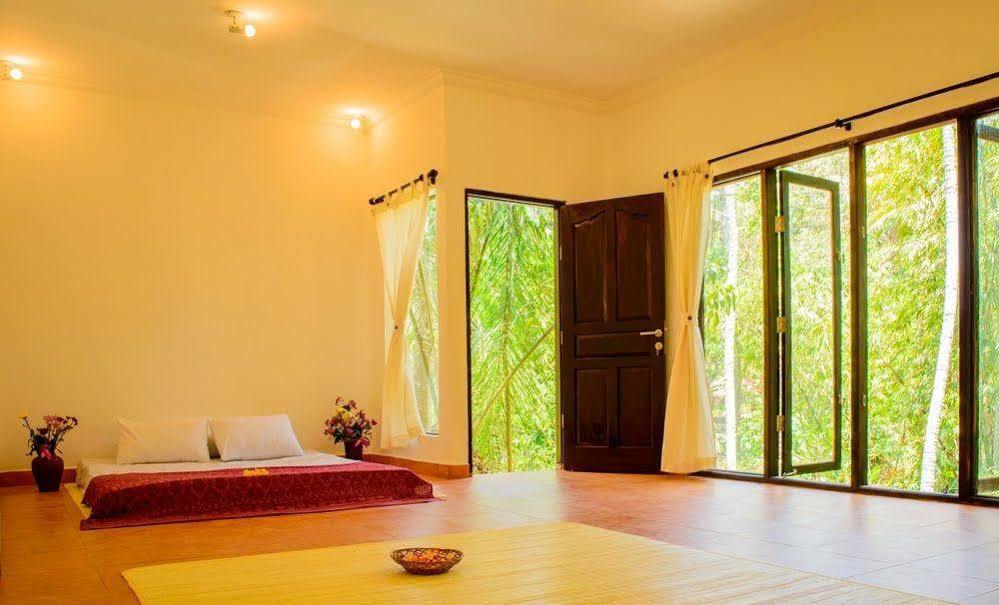 Shanti Toya Ashram Mambat Zewnętrze zdjęcie